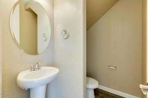 3039 N 33rd Pl, Phoenix, AZ 85018 photo 4
