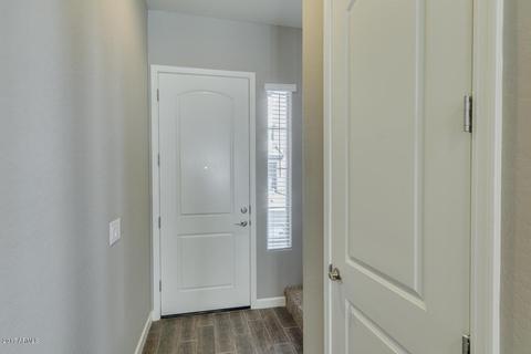 3039 N 33rd Pl, Phoenix, AZ 85018 photo 2