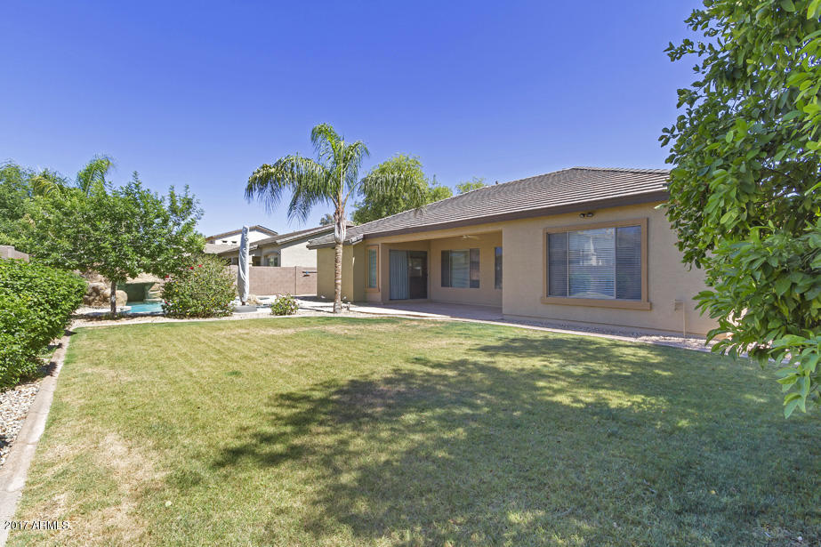 680 E Benrich Ct, Gilbert, AZ 85295 photo 5