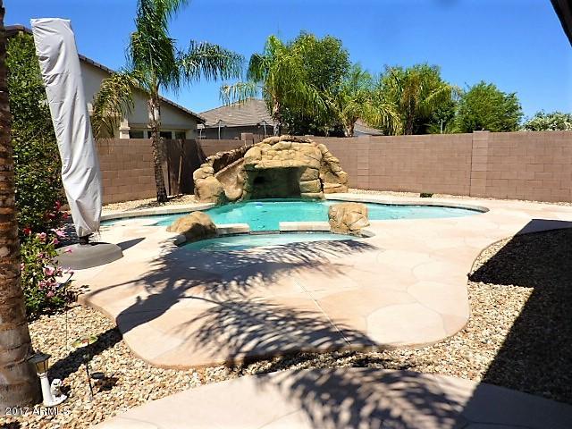 680 E Benrich Ct, Gilbert, AZ 85295 photo 9