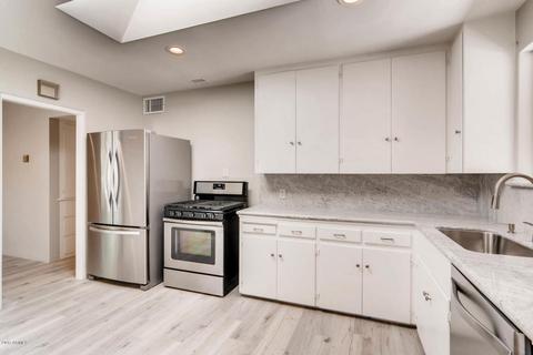 7040 N 14th Pl, Phoenix, AZ 85020 photo 9