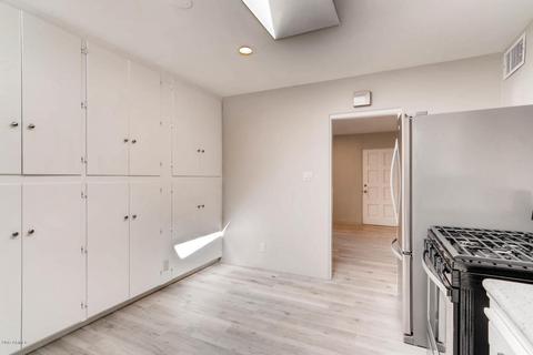 7040 N 14th Pl, Phoenix, AZ 85020 photo 10