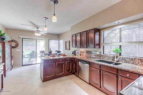 69 E Dawn Dr, Tempe, AZ 85284 photo 3