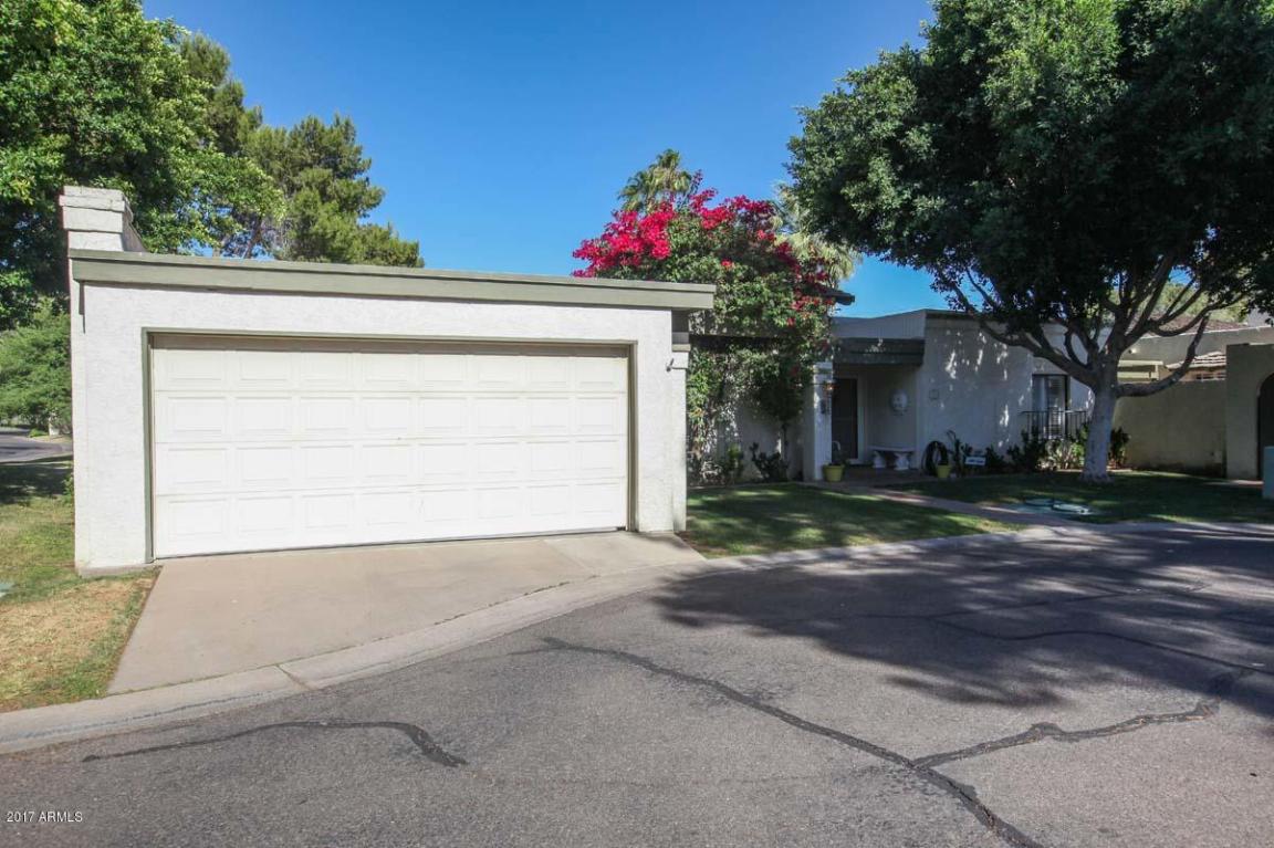 103 Echo Ln, Phoenix, AZ 85020 photo 2