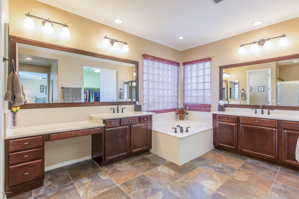3026 E Trigger Way, Gilbert, AZ 85297 photo 23