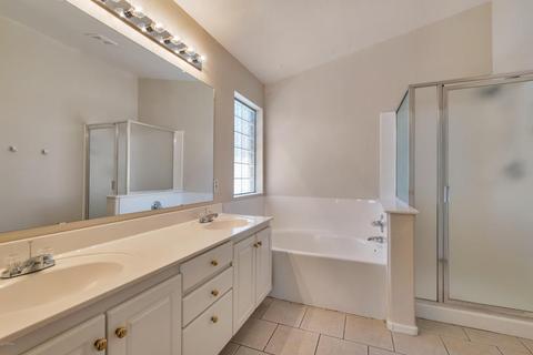 554 W Desert Ave, Gilbert, AZ 85233 photo 14