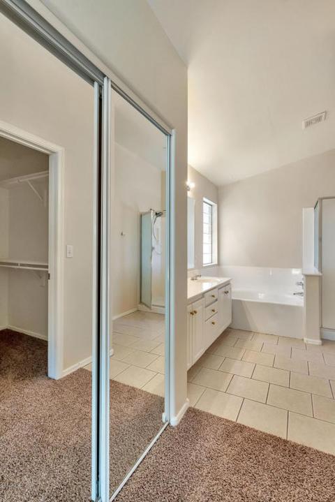554 W Desert Ave, Gilbert, AZ 85233 photo 15