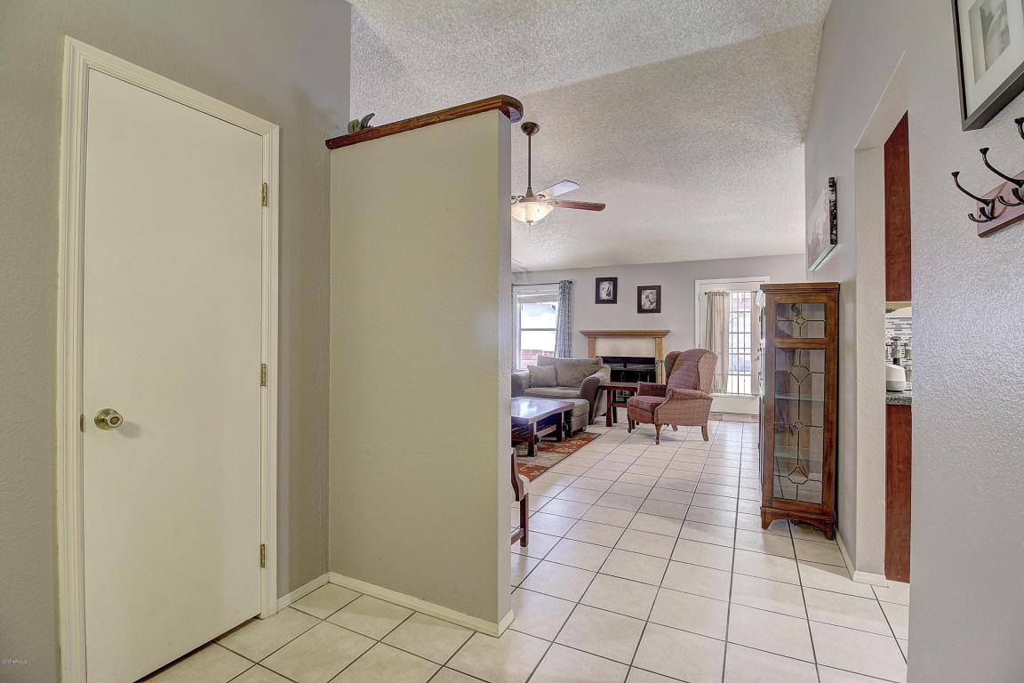 1315 E Rosemonte Dr, Phoenix, AZ 85024 photo 6