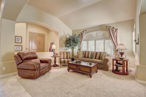 18 E Cactus Wren Dr, Phoenix, AZ 85020 photo 9