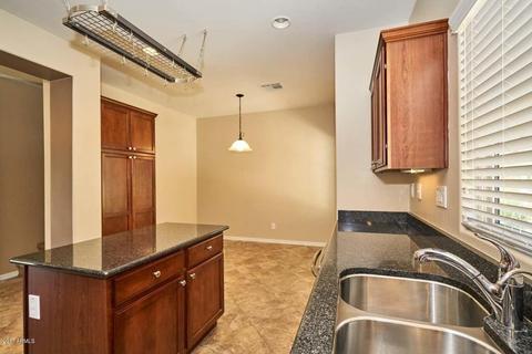 3947 E Cat Balue Dr, Phoenix, AZ 85050 photo 14