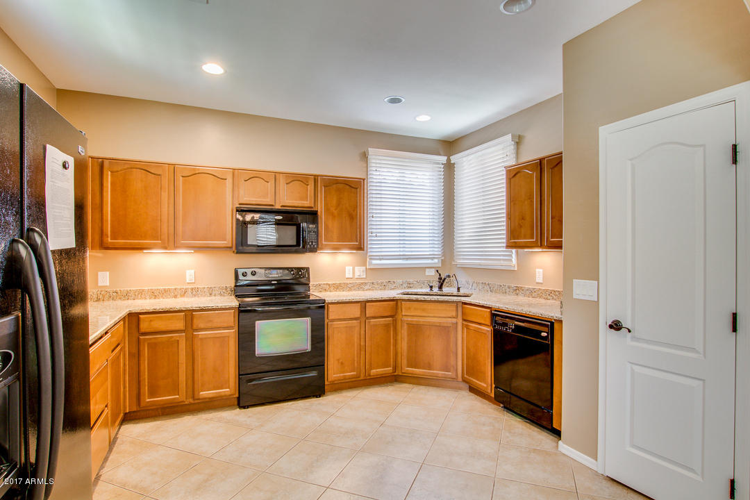 1141 S Wade Dr, Gilbert, AZ 85296 photo 14