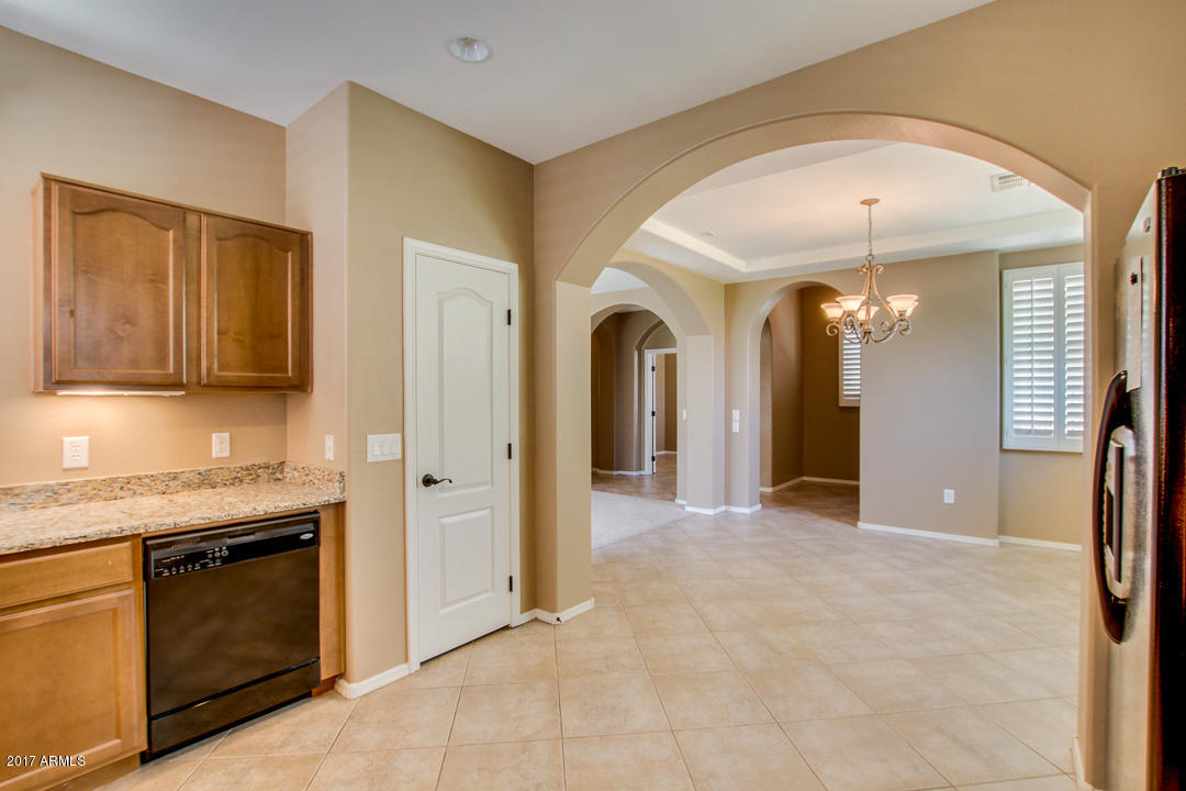 1141 S Wade Dr, Gilbert, AZ 85296 photo 17
