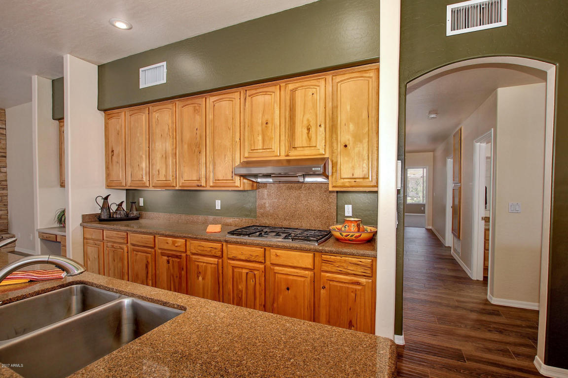 689 E Bridle Way, Gilbert, AZ 85295 photo 11