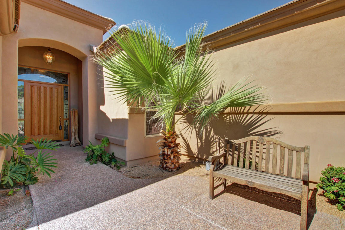 689 E Bridle Way, Gilbert, AZ 85295 photo 4