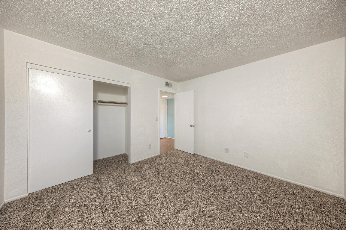 4111 E Charter Oak Rd, Phoenix, AZ 85032 photo 17