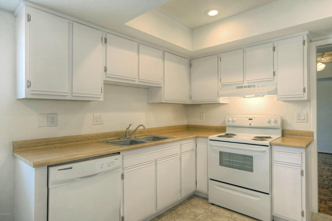 4111 E Charter Oak Rd, Phoenix, AZ 85032 photo 14