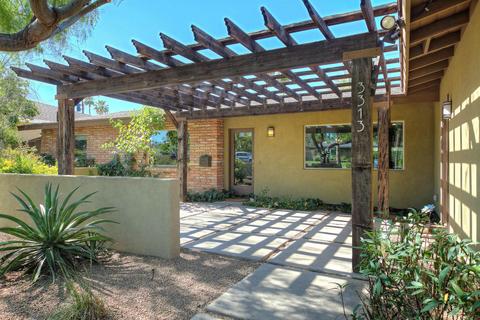 3313 E Medlock Dr, Phoenix, AZ 85018 photo 4