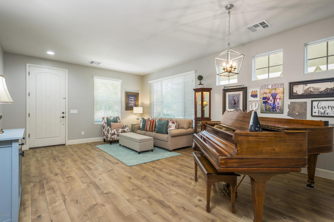 3441 E Robin Ln, Gilbert, AZ 85296 photo 9