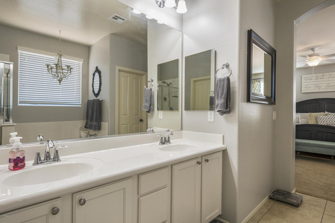 3441 E Robin Ln, Gilbert, AZ 85296 photo 12