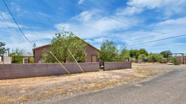 5583 E Pony Track Ln, San Tan Valley, AZ 85140