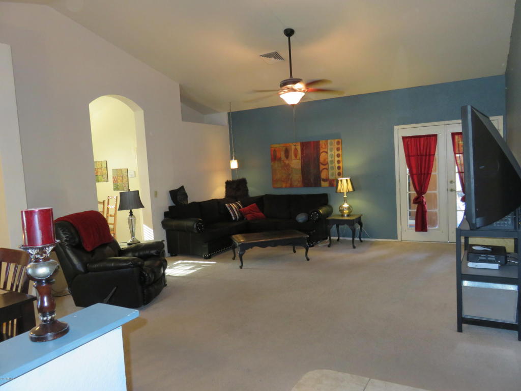 823 E Cullumber St, Gilbert, AZ 85234 photo 3