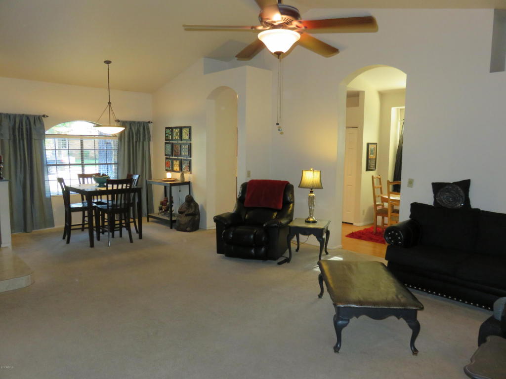 823 E Cullumber St, Gilbert, AZ 85234 photo 5