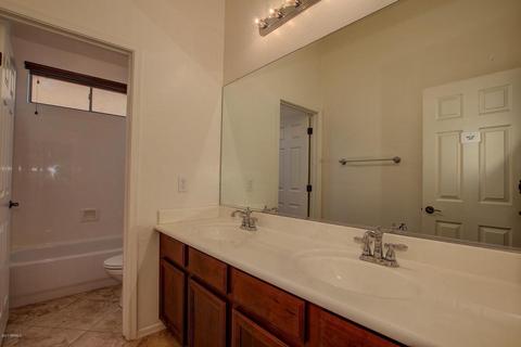 1046 E Phelps St, Gilbert, AZ 85295 photo 3