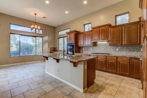 6493 S Crestview Ct, Gilbert, AZ 85298 photo 13