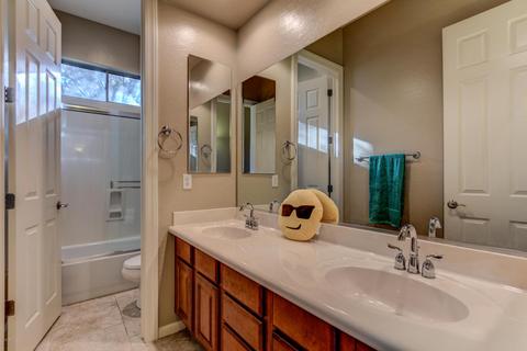 6493 S Crestview Ct, Gilbert, AZ 85298 photo 24