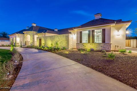 815 Elliot Rd, Gilbert, AZ 85234 photo 4