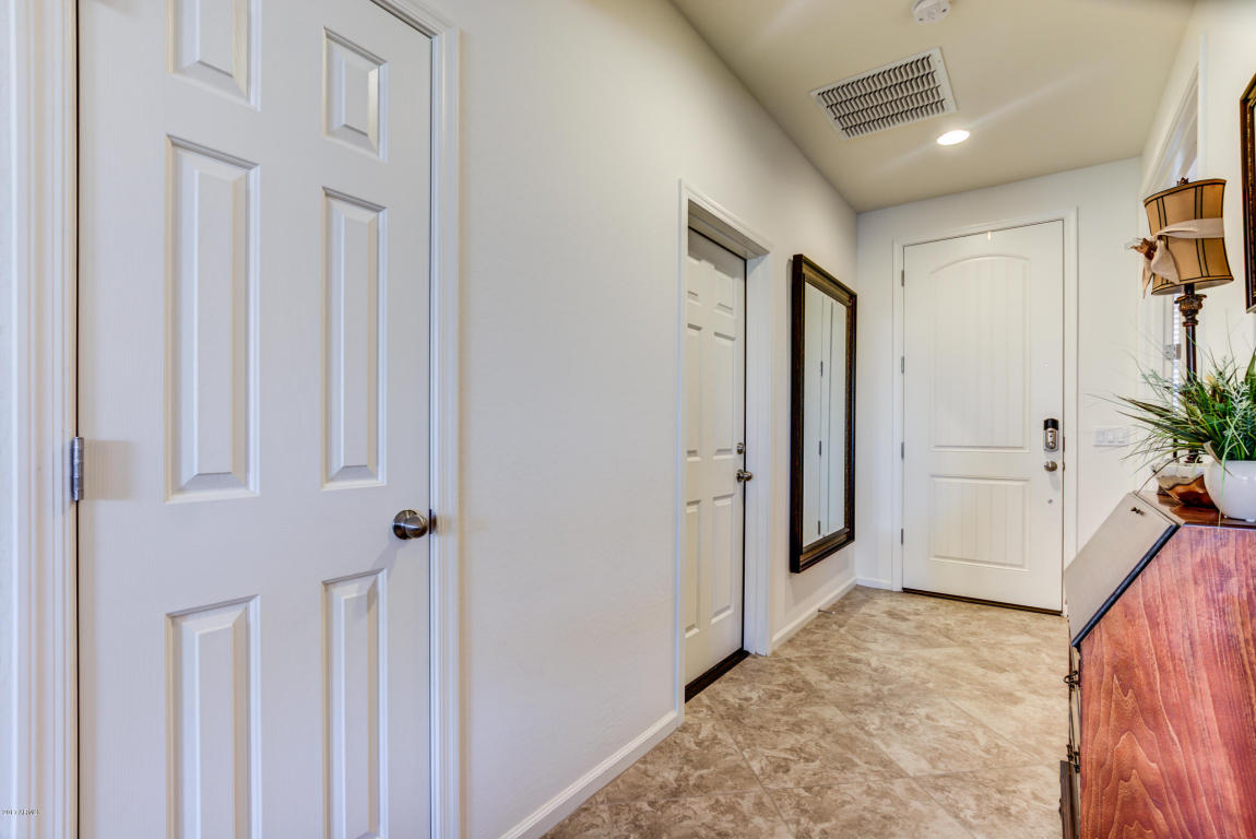 1129 E Pascal St, Gilbert, AZ 85298 photo 4