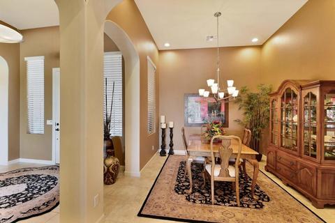 8415 E Leonora St, Mesa, AZ 85207 photo 5