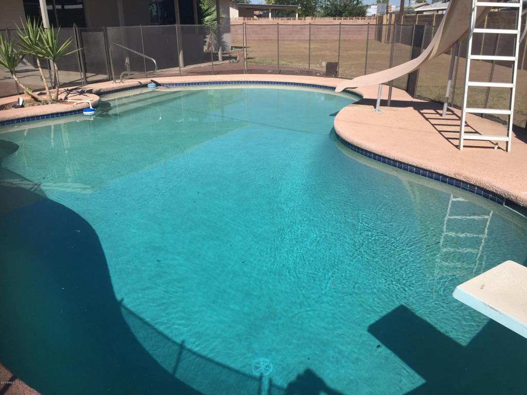 4433 N 68th Dr, Phoenix, AZ 85033 photo 4