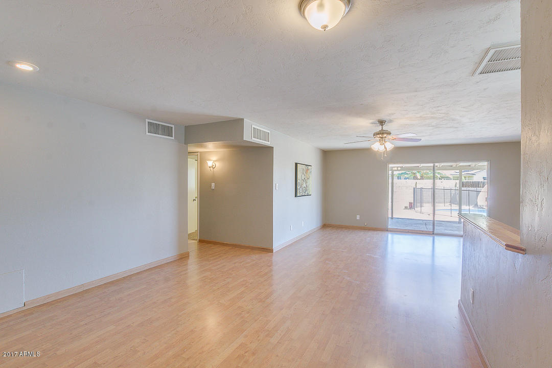 4433 N 68th Dr, Phoenix, AZ 85033 photo 10