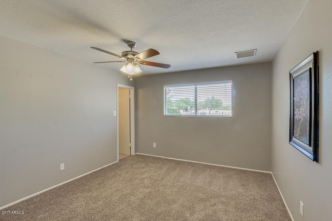 4433 N 68th Dr, Phoenix, AZ 85033 photo 21