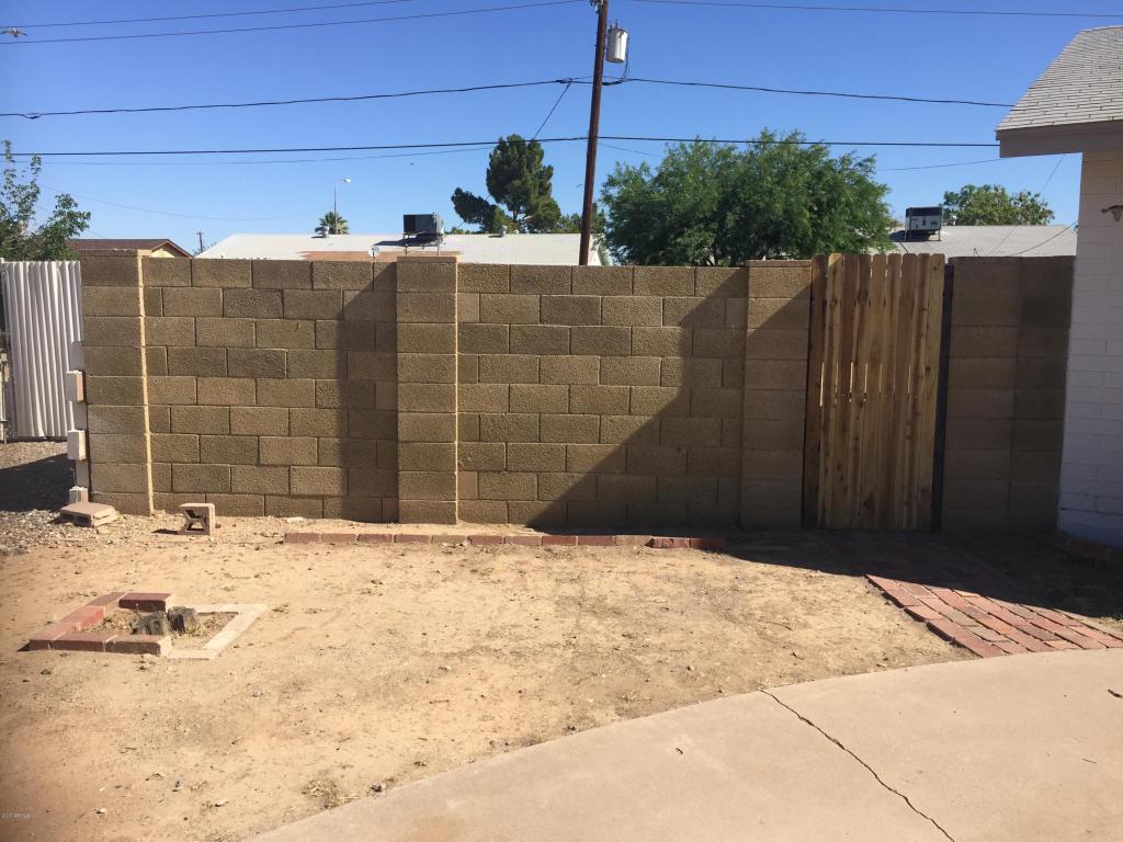 4433 N 68th Dr, Phoenix, AZ 85033 photo 27
