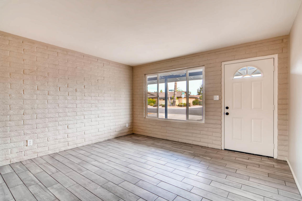 1618 E Bishop Dr, Tempe, AZ 85282 photo 5