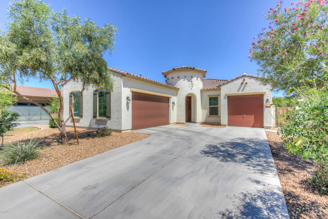 2858 E Ridgewood Ln, Gilbert, AZ 85298 photo 1