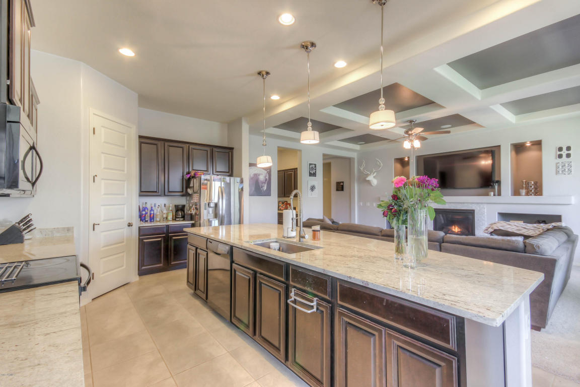 2858 E Ridgewood Ln, Gilbert, AZ 85298 photo 9