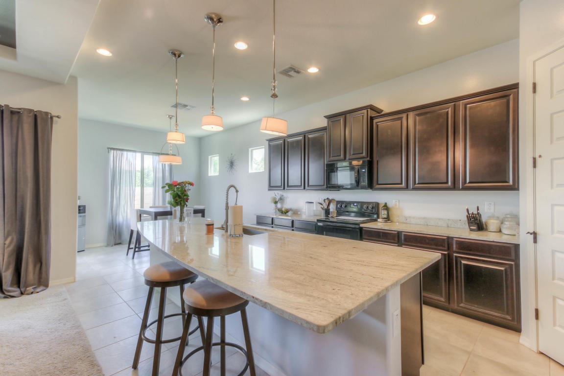 2858 E Ridgewood Ln, Gilbert, AZ 85298 photo 7