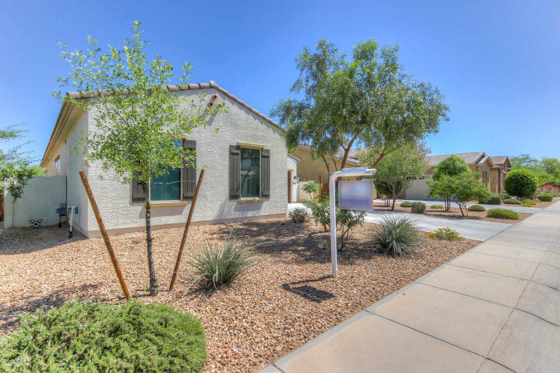 2858 E Ridgewood Ln, Gilbert, AZ 85298 photo 2