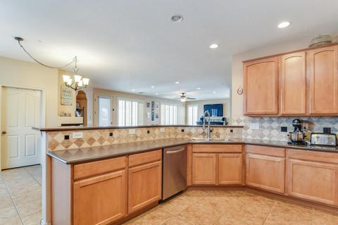1336 S Pecan St, Gilbert, AZ 85296 photo 7