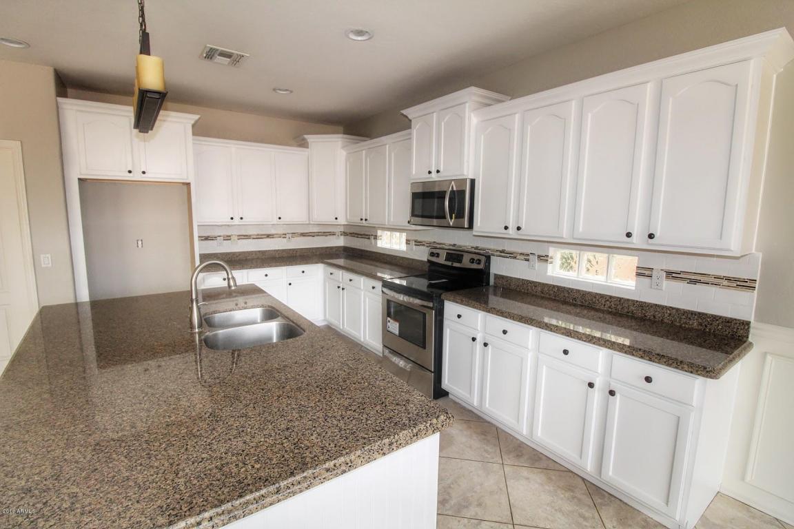 592 E Mary Ct, Gilbert, AZ 85295 photo 2
