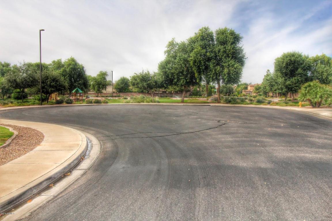 592 E Mary Ct, Gilbert, AZ 85295 photo 6