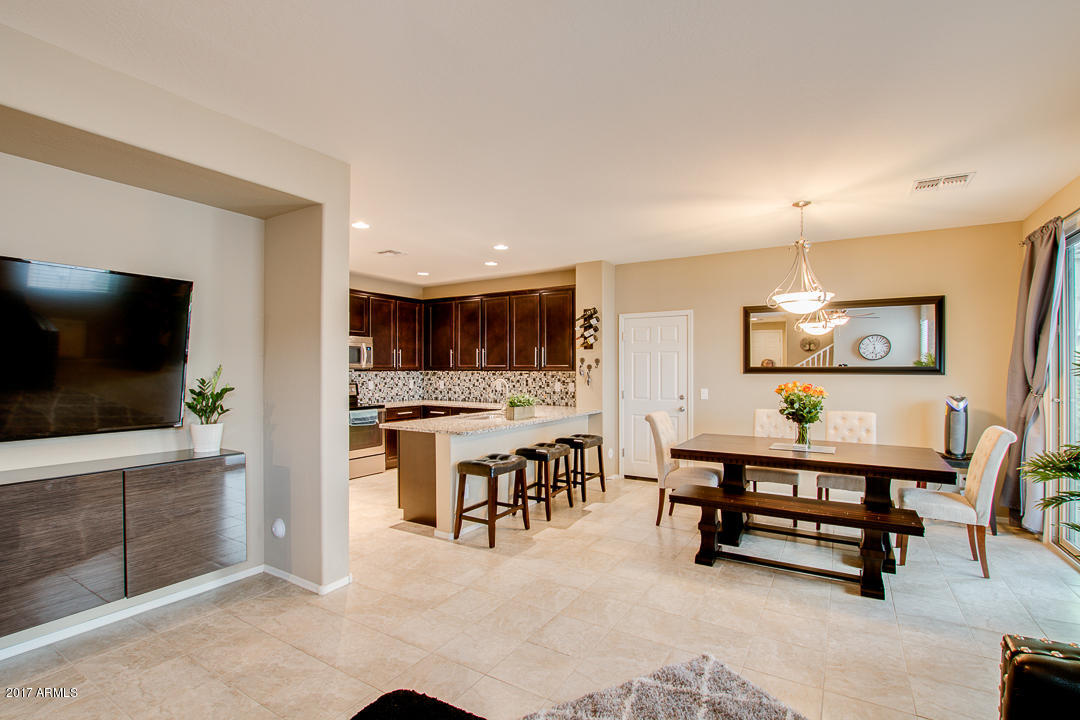 3620 E Larson Ln, Gilbert, AZ 85295 photo 9