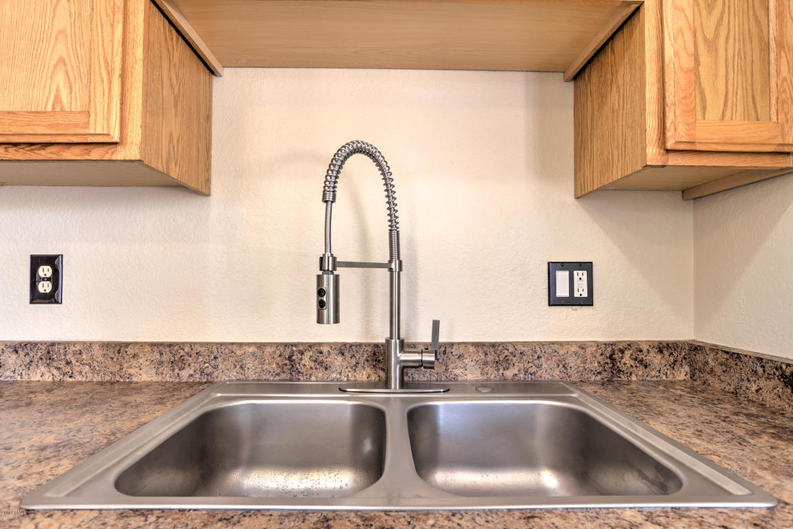 7526 E Dewan Cir, Mesa, AZ 85208 photo 11