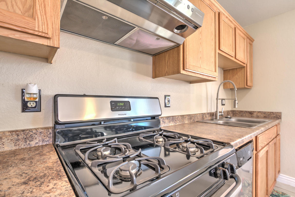 7526 E Dewan Cir, Mesa, AZ 85208 photo 10