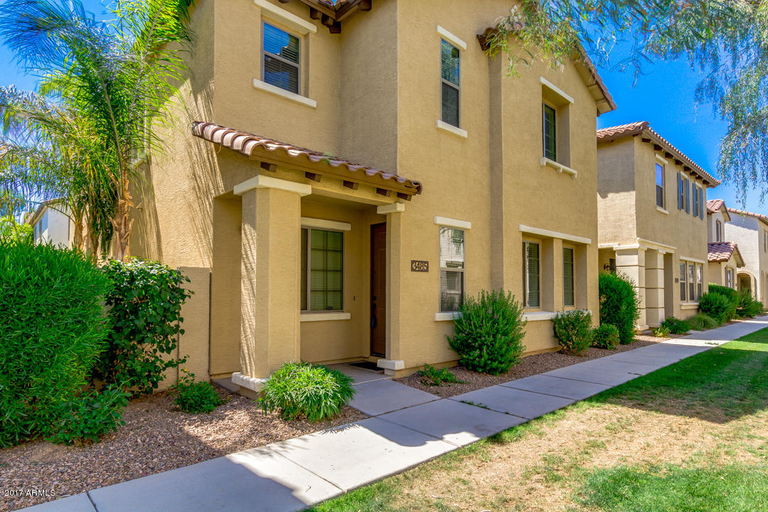 3485 S Seneca Way, Gilbert, AZ 85297 photo 2