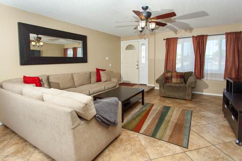 1079 E Carson Dr, Tempe, AZ 85282 photo 2