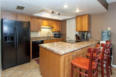 1079 E Carson Dr, Tempe, AZ 85282 photo 5